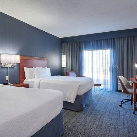 Courtyard Chicago Highland Park/Northbrook Hotell Exteriör bild