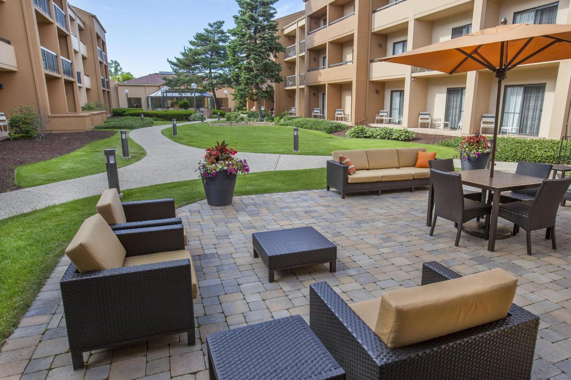 Courtyard Chicago Highland Park/Northbrook Hotell Exteriör bild